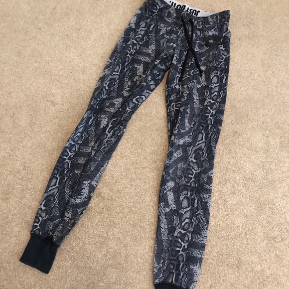 nike snake joggers